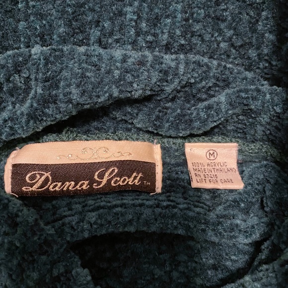 VINTAGE FOREST GREEN KNIT SWEATER - Picture 4 of 4